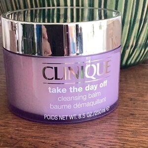 Clinique Take the Day Off Cleansing Balm